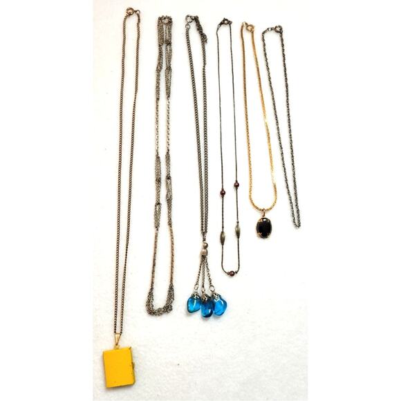 6 Pc Lot Vintage Necklaces Decorative Chains Pendants Silvertone Goldtone - Picture 1 of 5